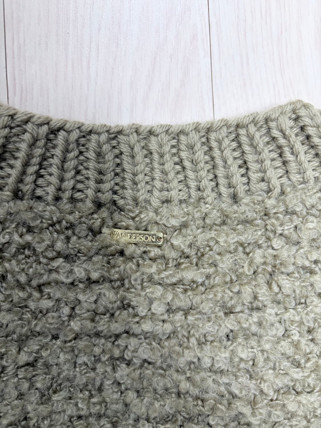 Jw anderson 브이넥 부클 니트 XL 상품이미지5