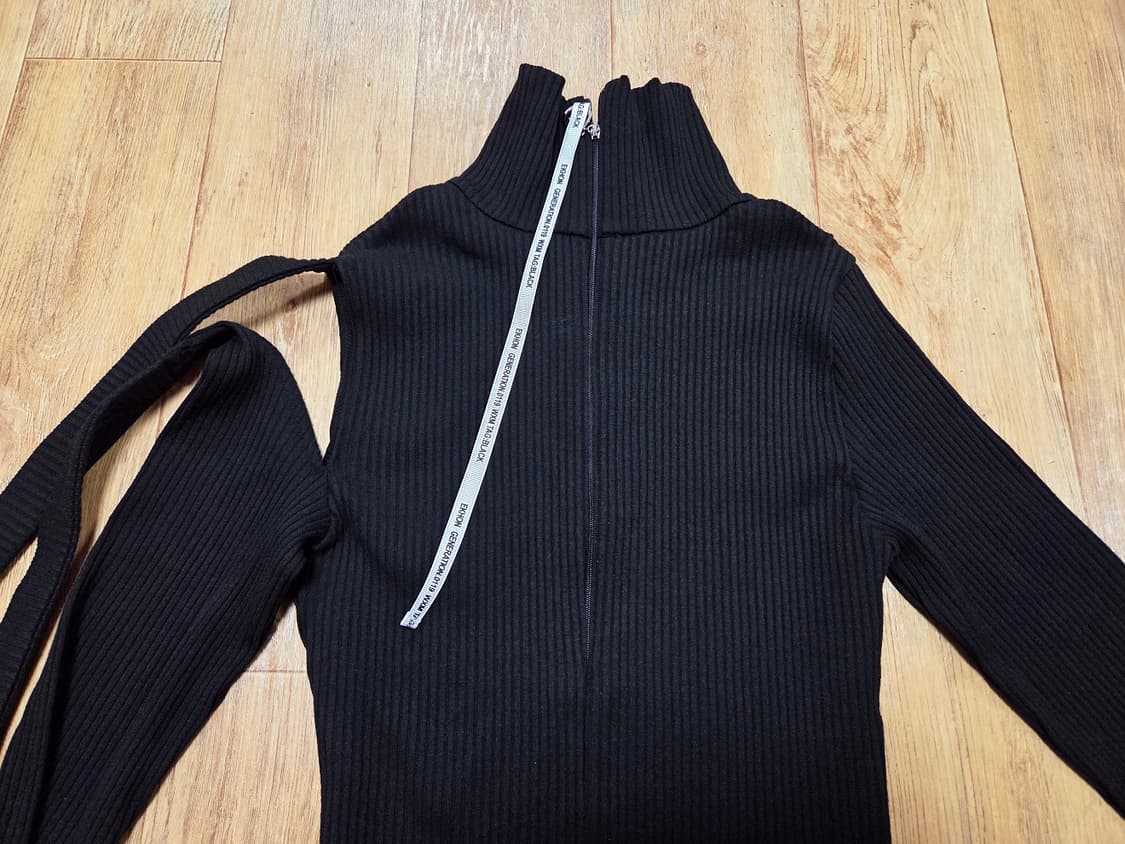 에콘(EKHON) 리본 디테일 터틀넥 골지탑 55-66 상품이미지7