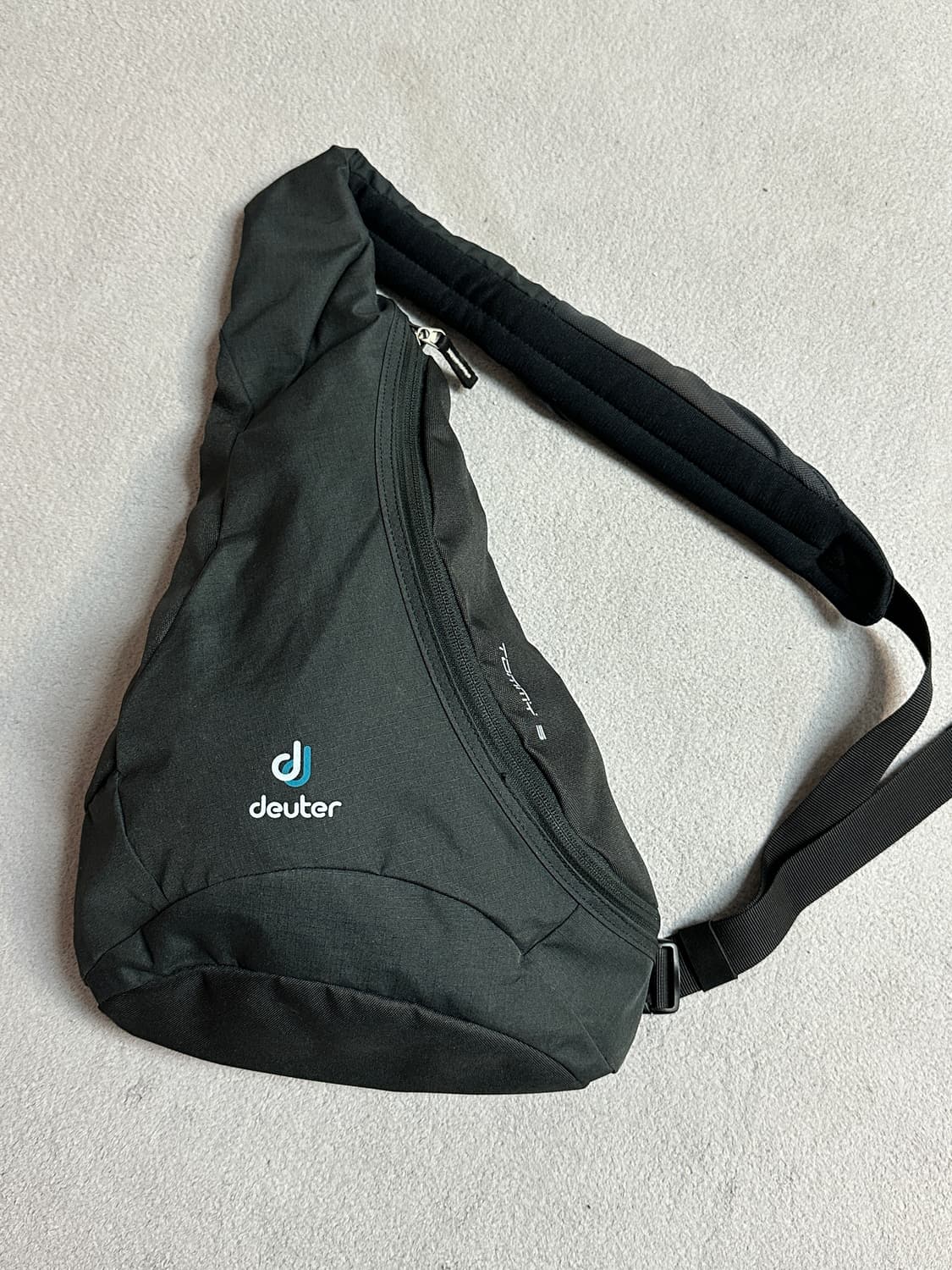 도이터 토미 슬링백 상품이미지1