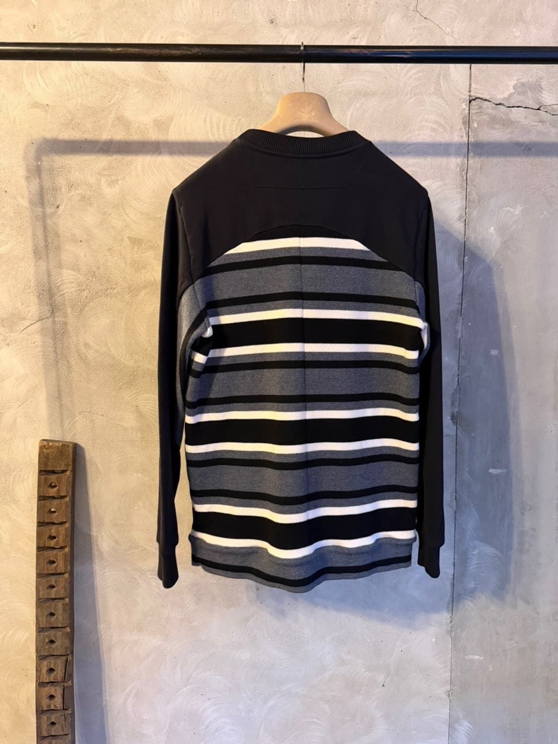 지방시 맨투맨 여성66 상품이미지5