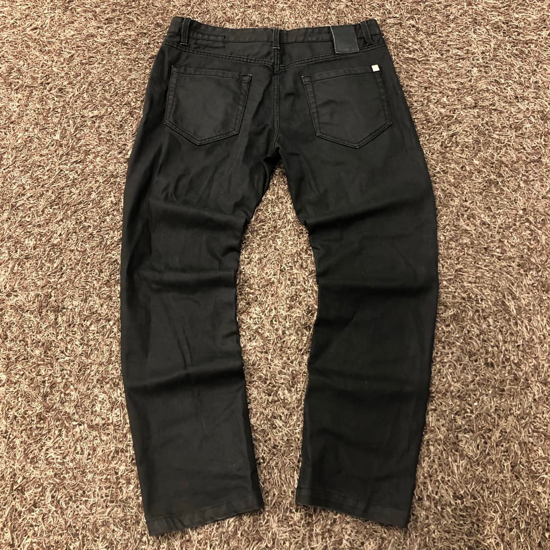 휴고 보스 블랙 코팅진 데님 팬츠 상품이미지3