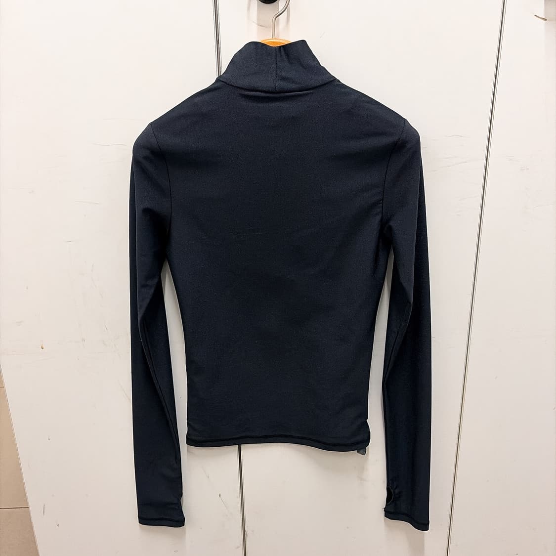 (정품/새상품) COPERNI 코페르니 여성 블랙 타이트 하이넥 탑 상품이미지3