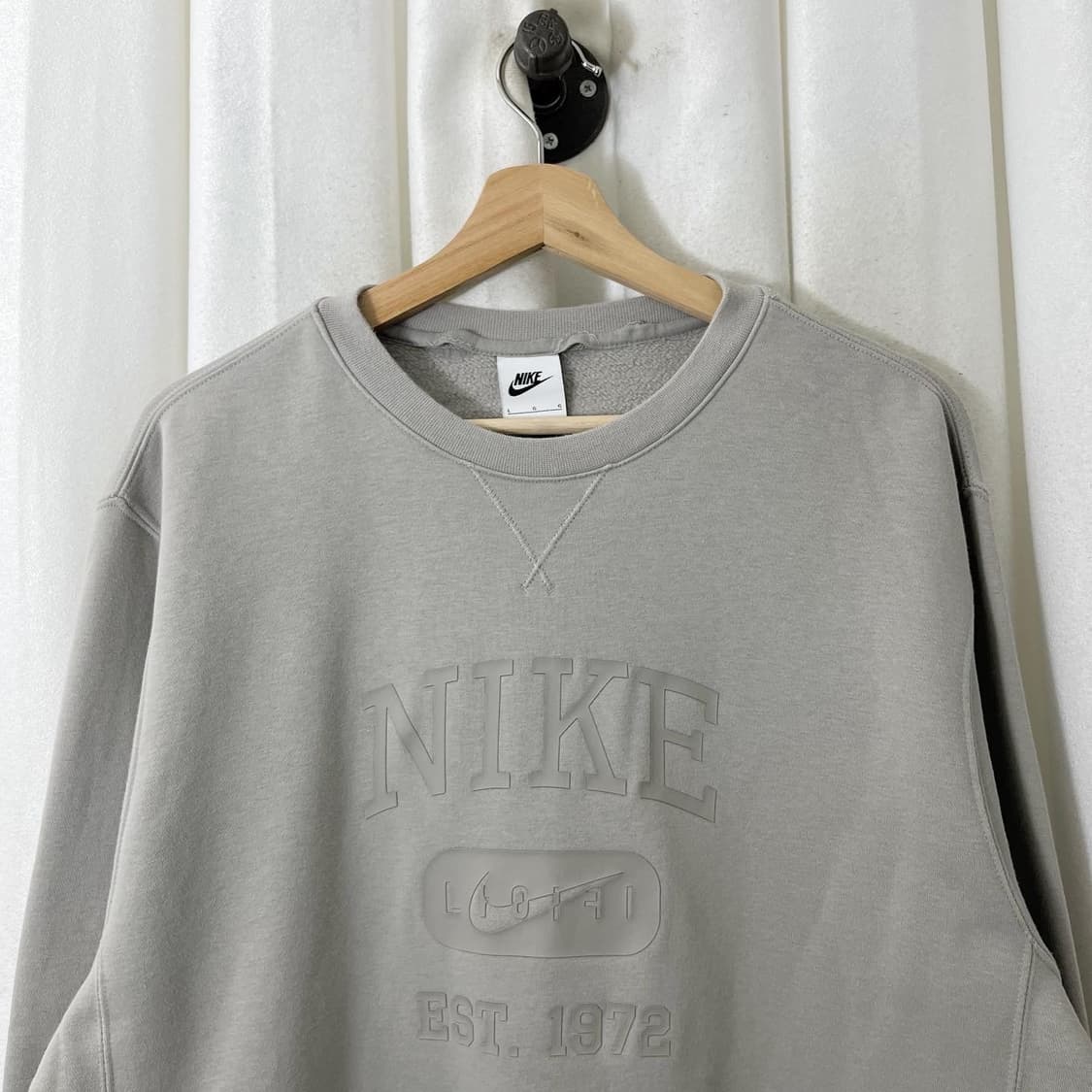 나이키 그레이 한글날 라운드 맨투맨 상품이미지2