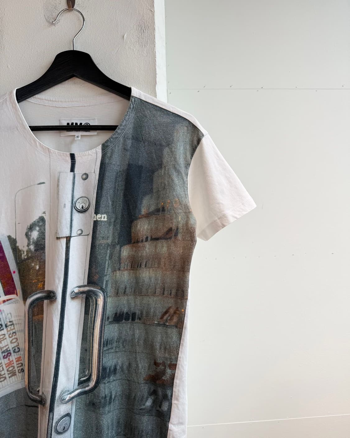 mm6 도어 프린팅 하프티 상품이미지4