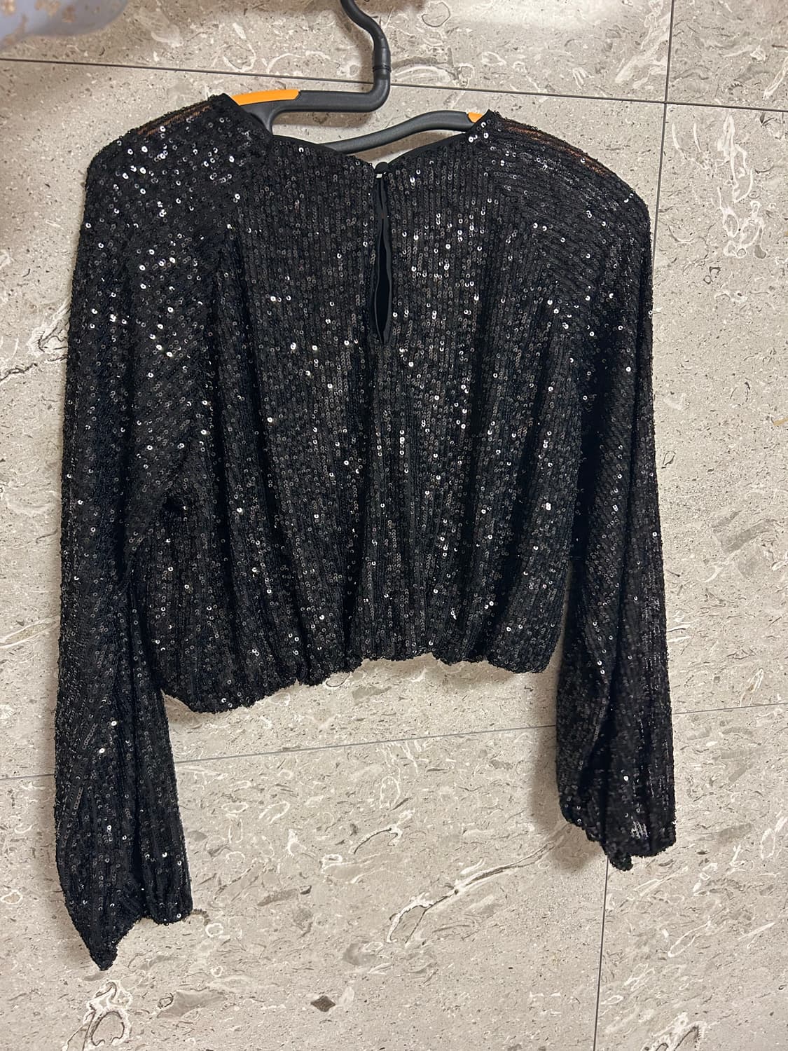 h&m 시퀸 블라우스 블랙 상품이미지3