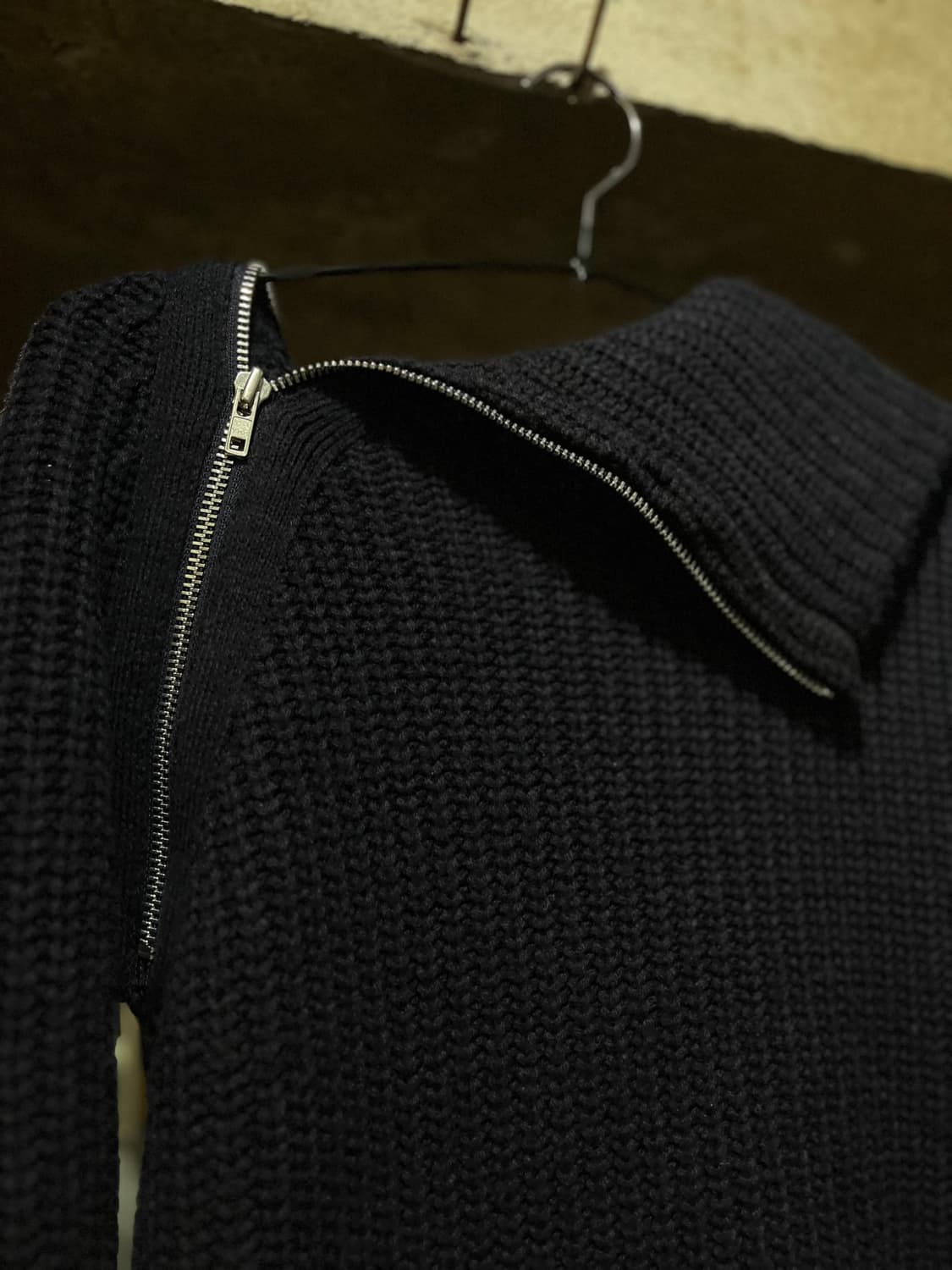 JEANASIS ASYMMETRIC ZIP KNIT 상품이미지5