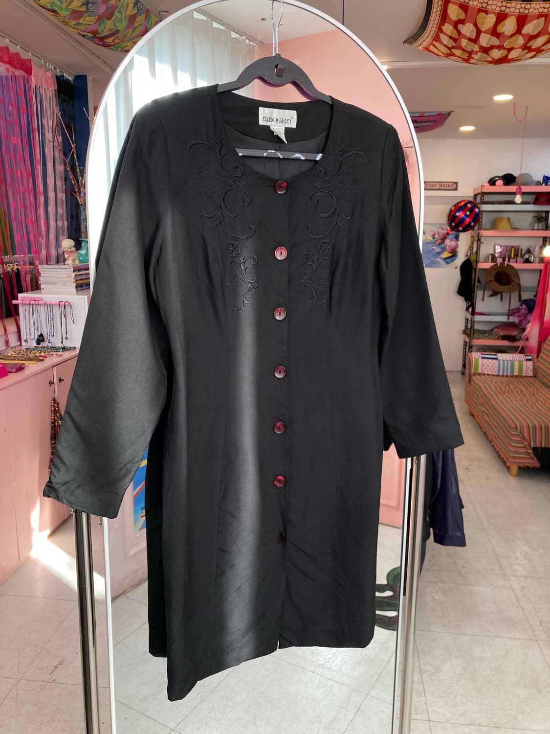 실크 100% 자수 패턴 미디 원피스 상품이미지1