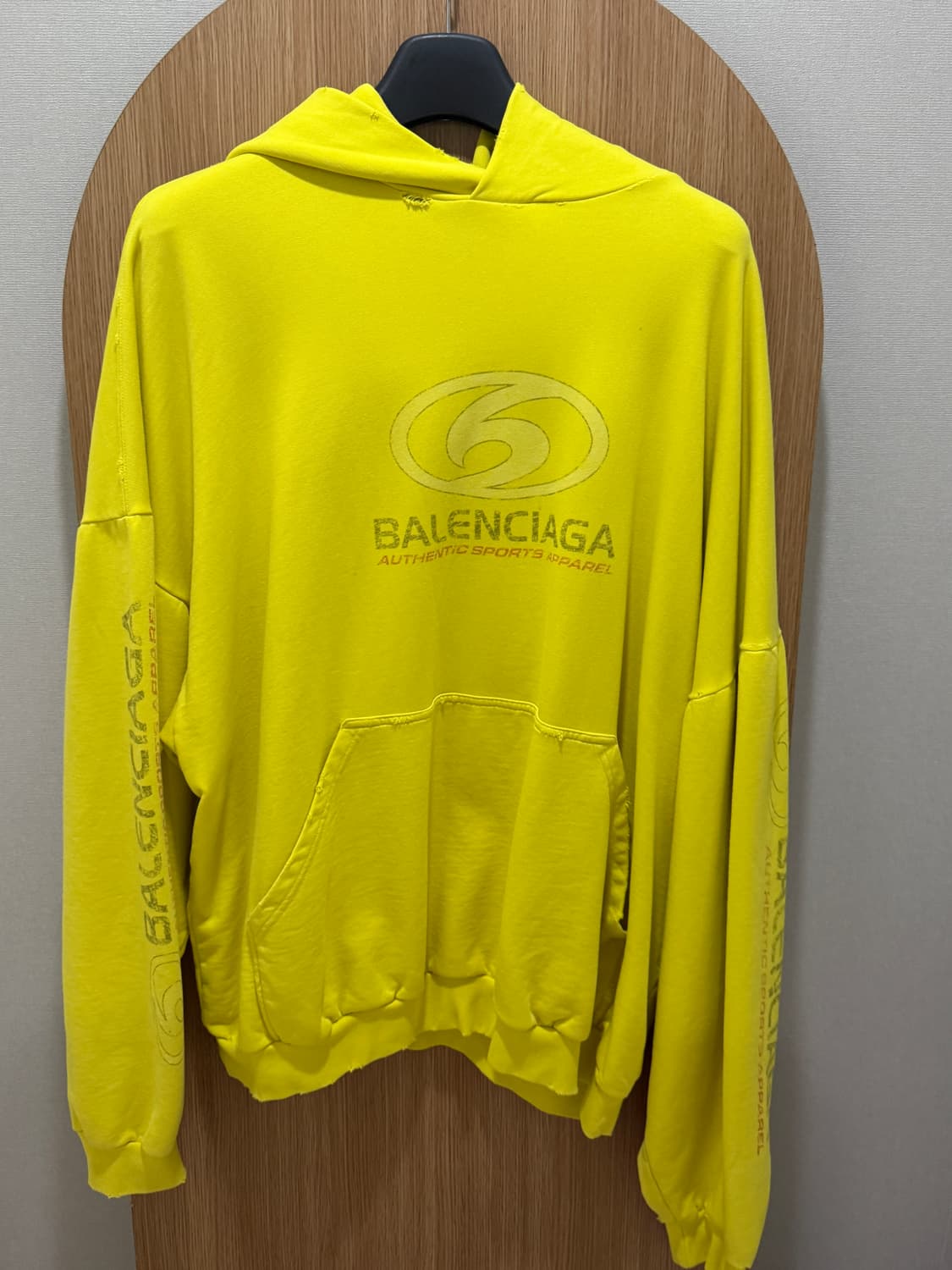 발렌시아가 후드 상품이미지1