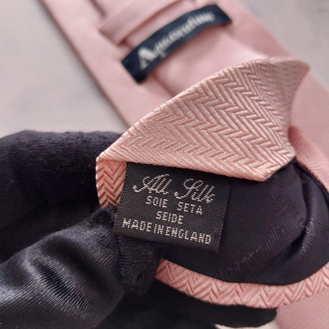 아쿠아스큐텀 실크 핑크 헤링본 패턴 넥타이 9.9cm A+등급 K1351 상품이미지10