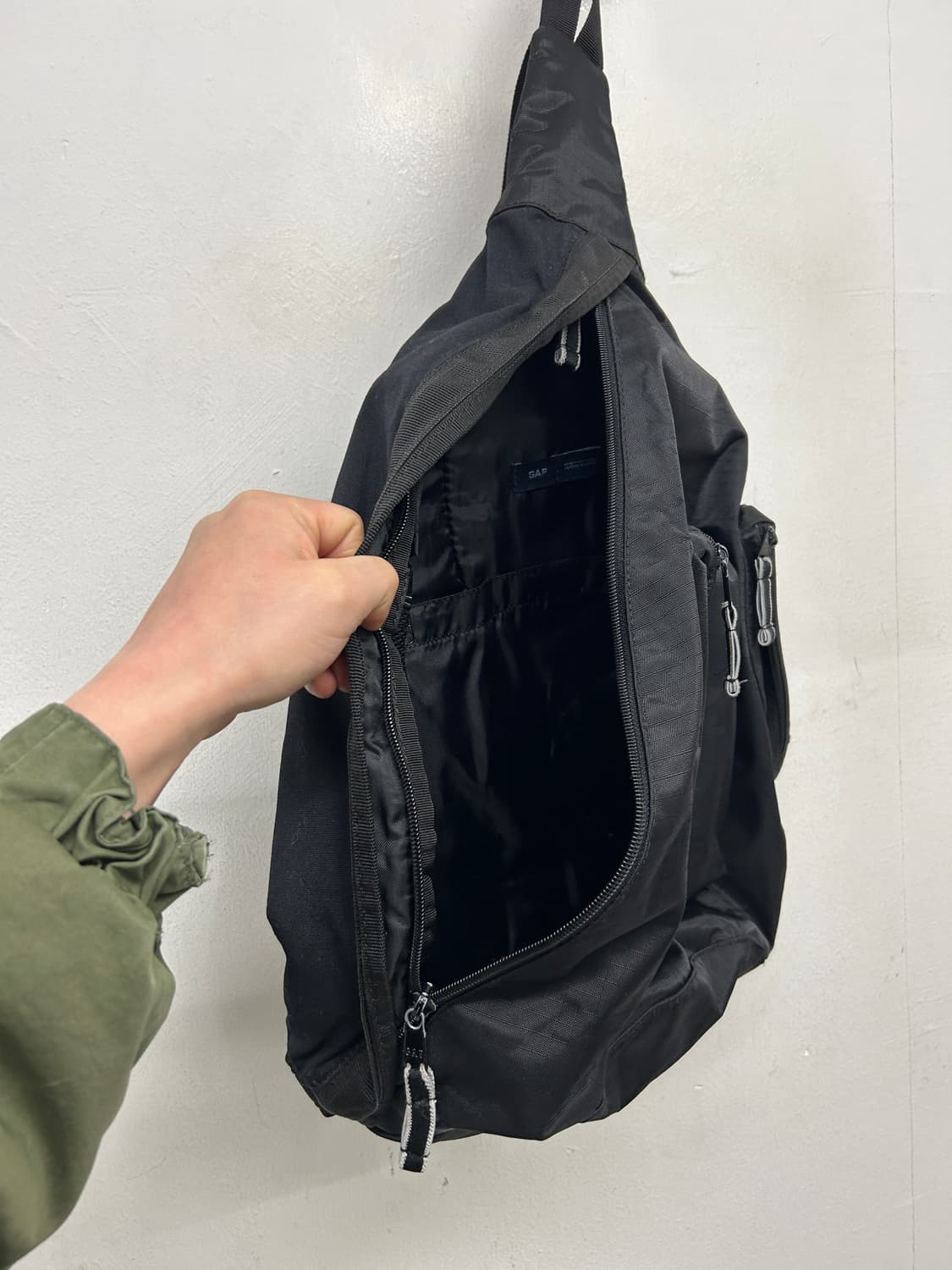 올드 갭 블랙 슬링백 상품이미지5