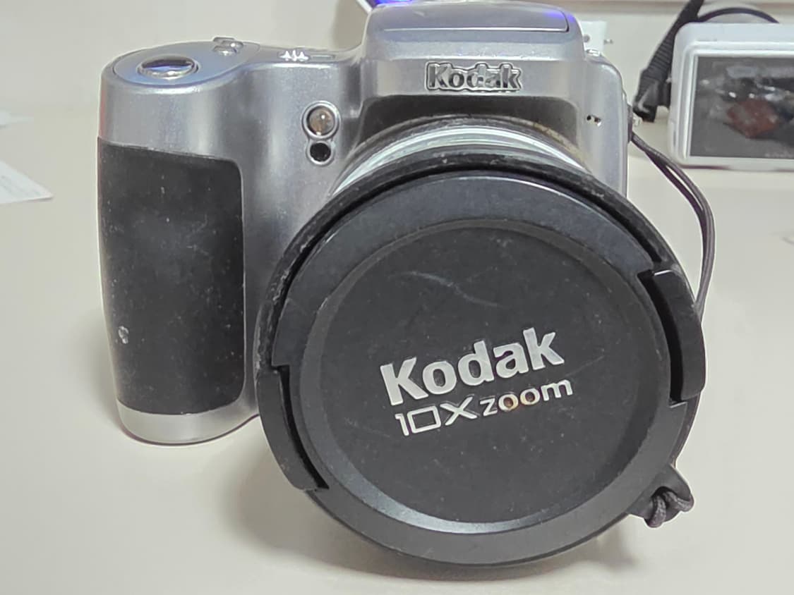 🎥 모델명
- 코닥 이지쉐어 Z740 디지털카메라 상품이미지1