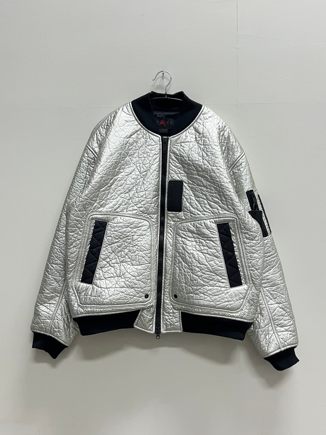 (XL) 조던 23 엔지니어드 Ma-1 메탈릭 실버 봄버 항공 점퍼 상품이미지2