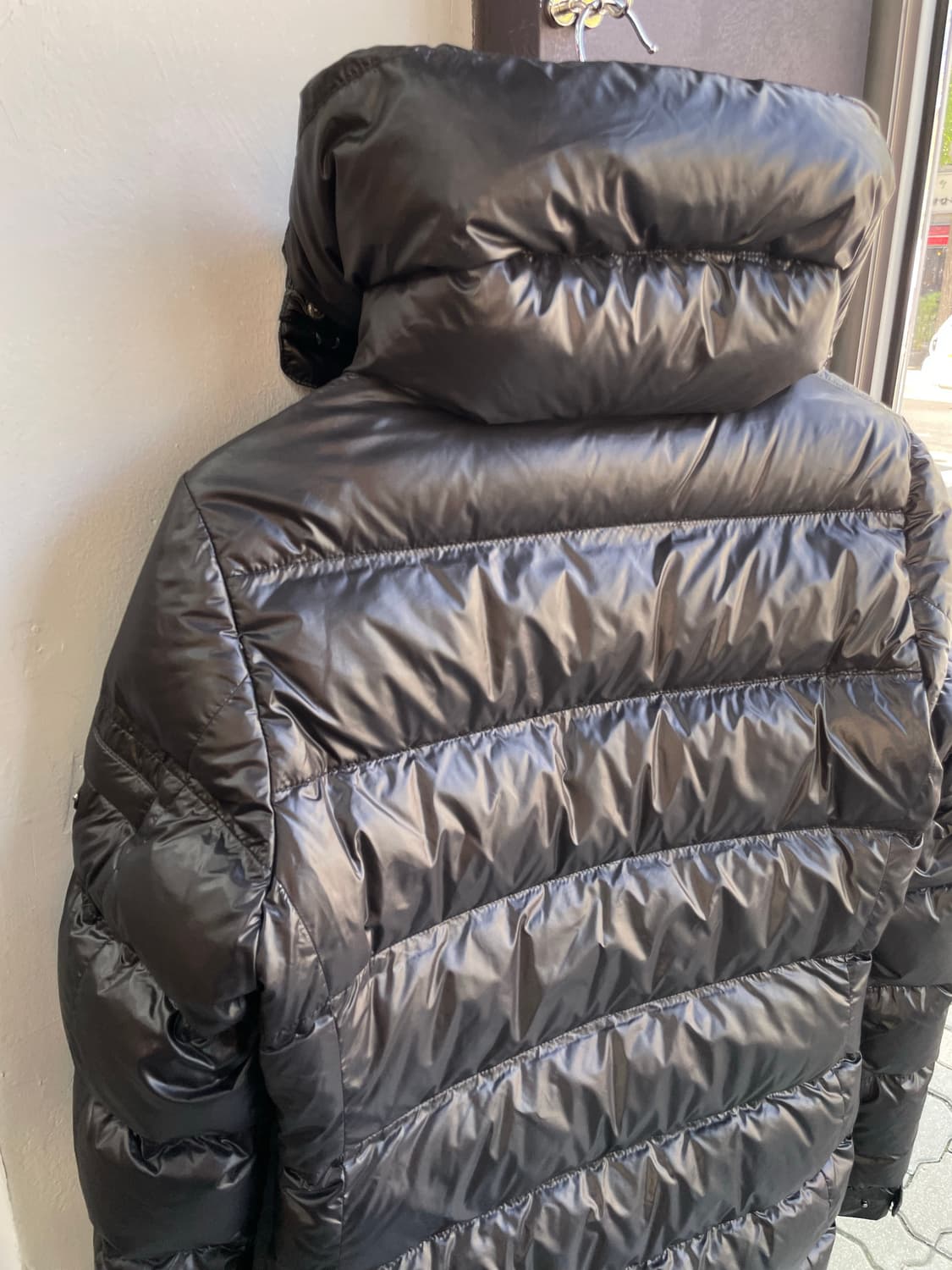 38사이즈/ 프라다 삼각로고 하이넥 롱패딩 상품이미지6