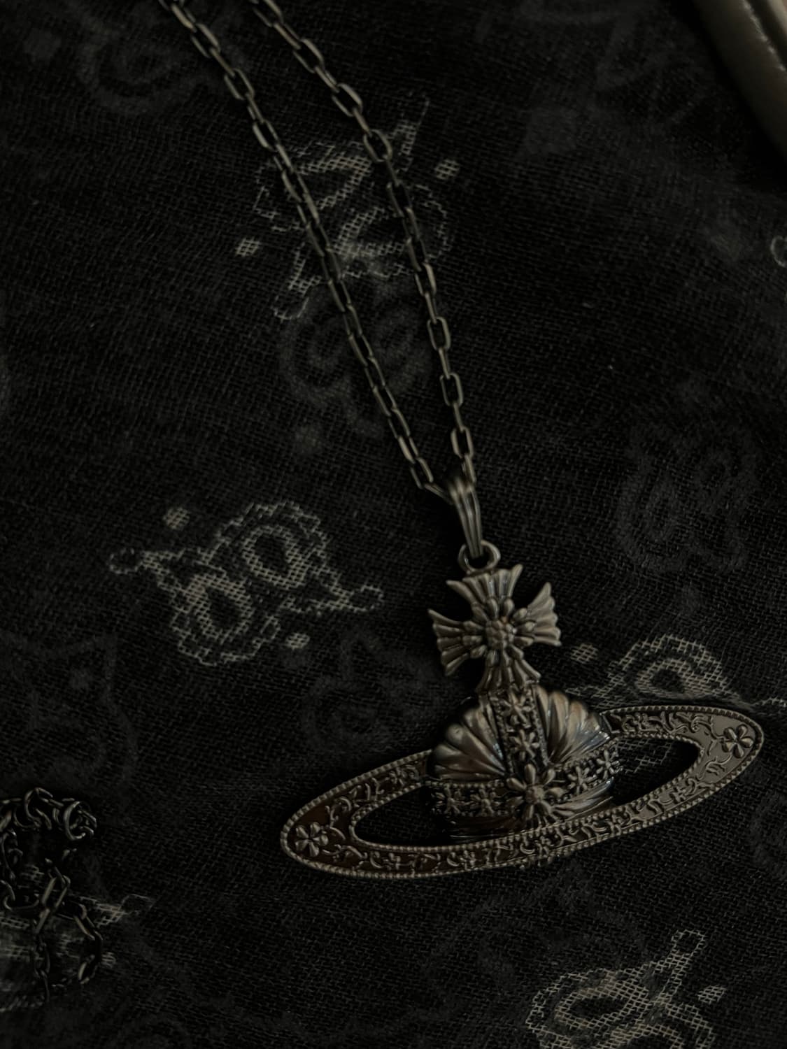 비비안웨스트우드 고딕 orb 목걸이 상품이미지1