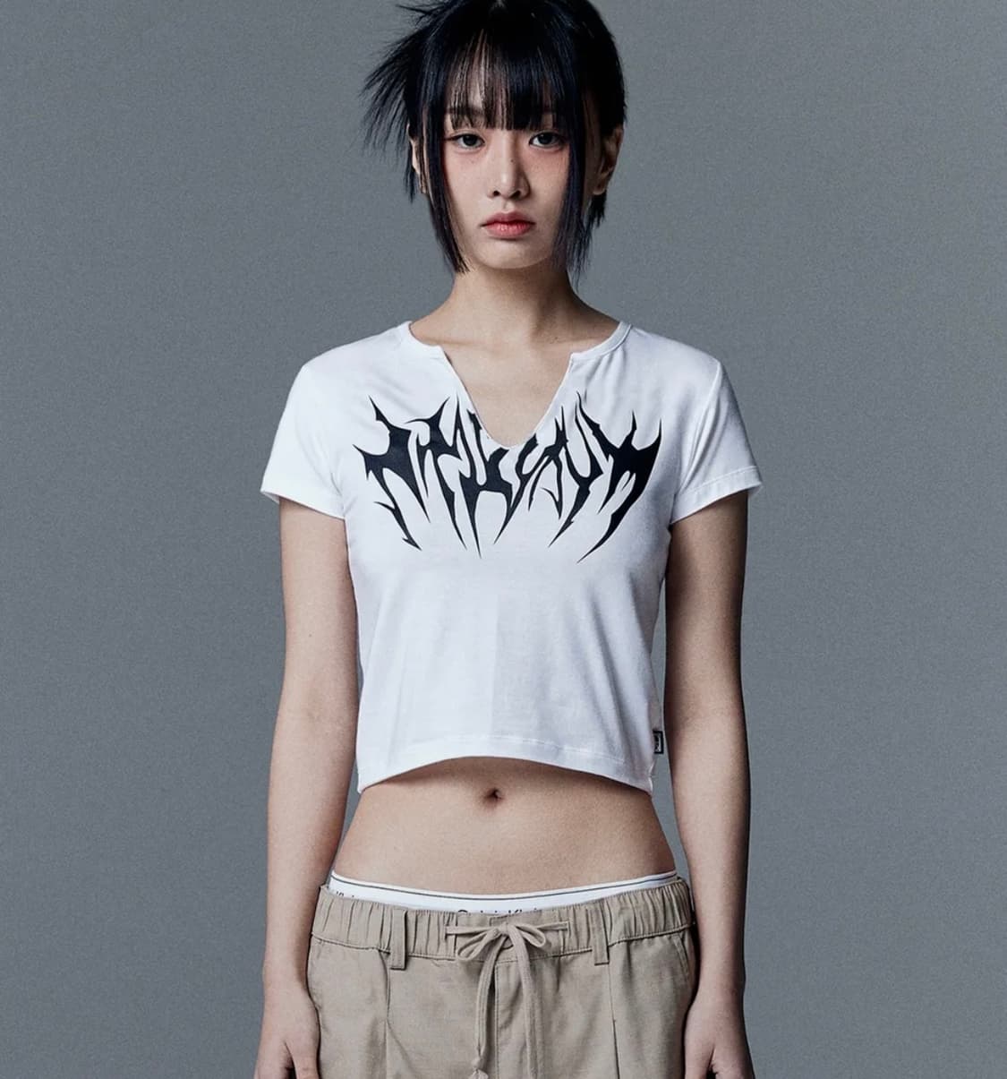 낫포너드 W Sharp Pointed Logo U Neck _ White 상품이미지1