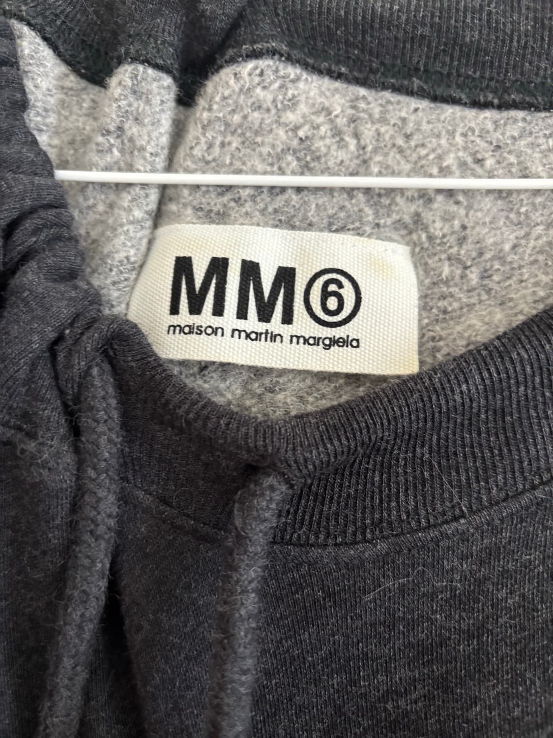 메종마르지엘라 챠콜 맨투맨 상품이미지3