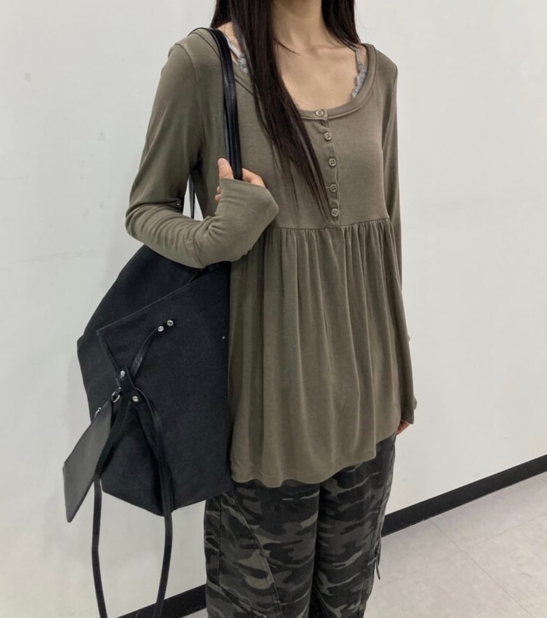 비삼샵 비센사이 버튼 발렛 슬리브 + 듄 후드 니트 상품이미지6