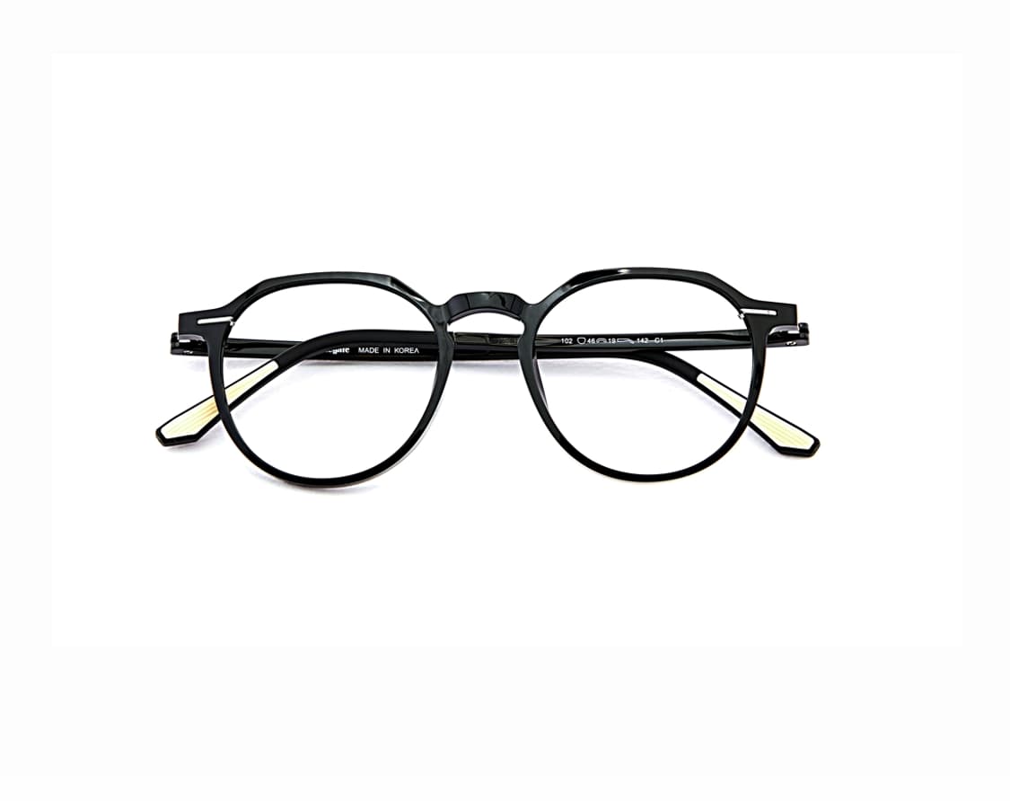 브릿지가 짧은 46사이즈의 울템안경 상품이미지1