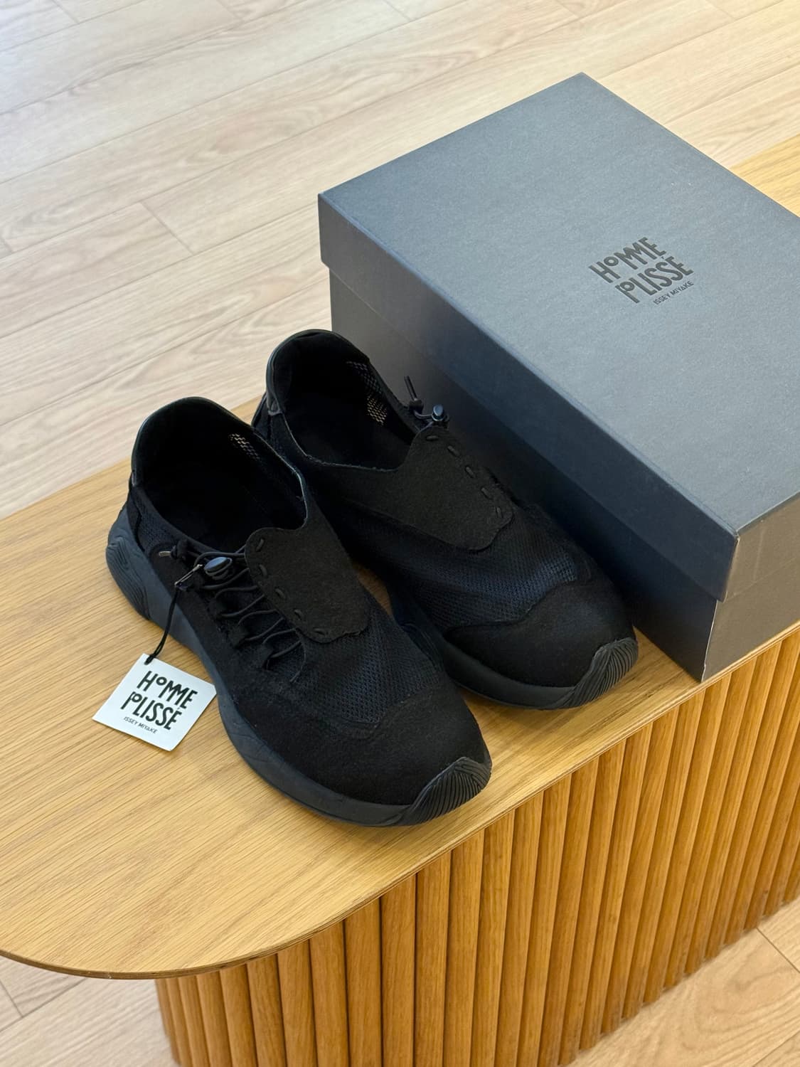 이세이미야케 옴므플리세 breeze shoes 상품이미지2
