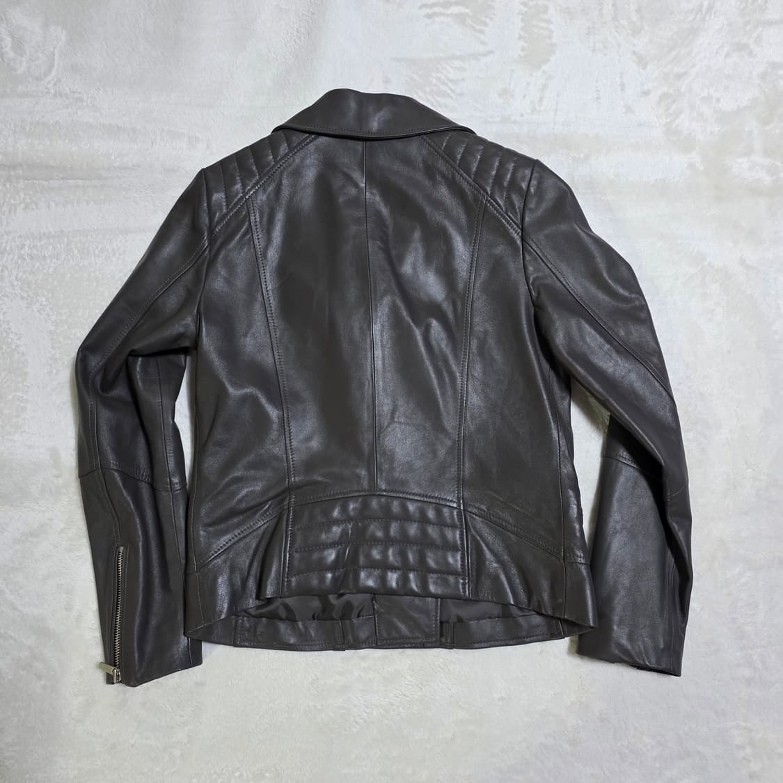 (55)여성 올리브데올리브 양가죽 라이더 자켓 그레이 상품이미지3