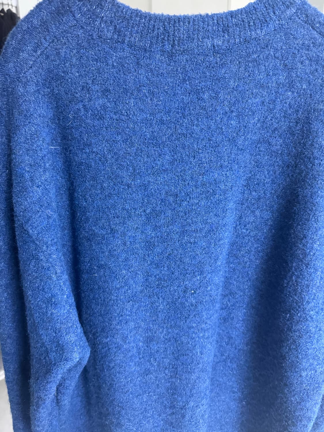 파란색 라운드넥 부클니트 L 상품이미지2