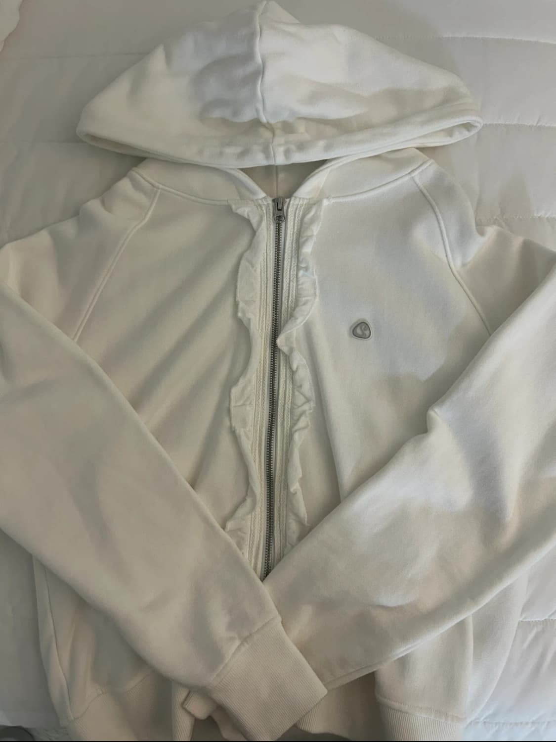 코이세이오 러플 레이스 후드집업 화이트 상품이미지2