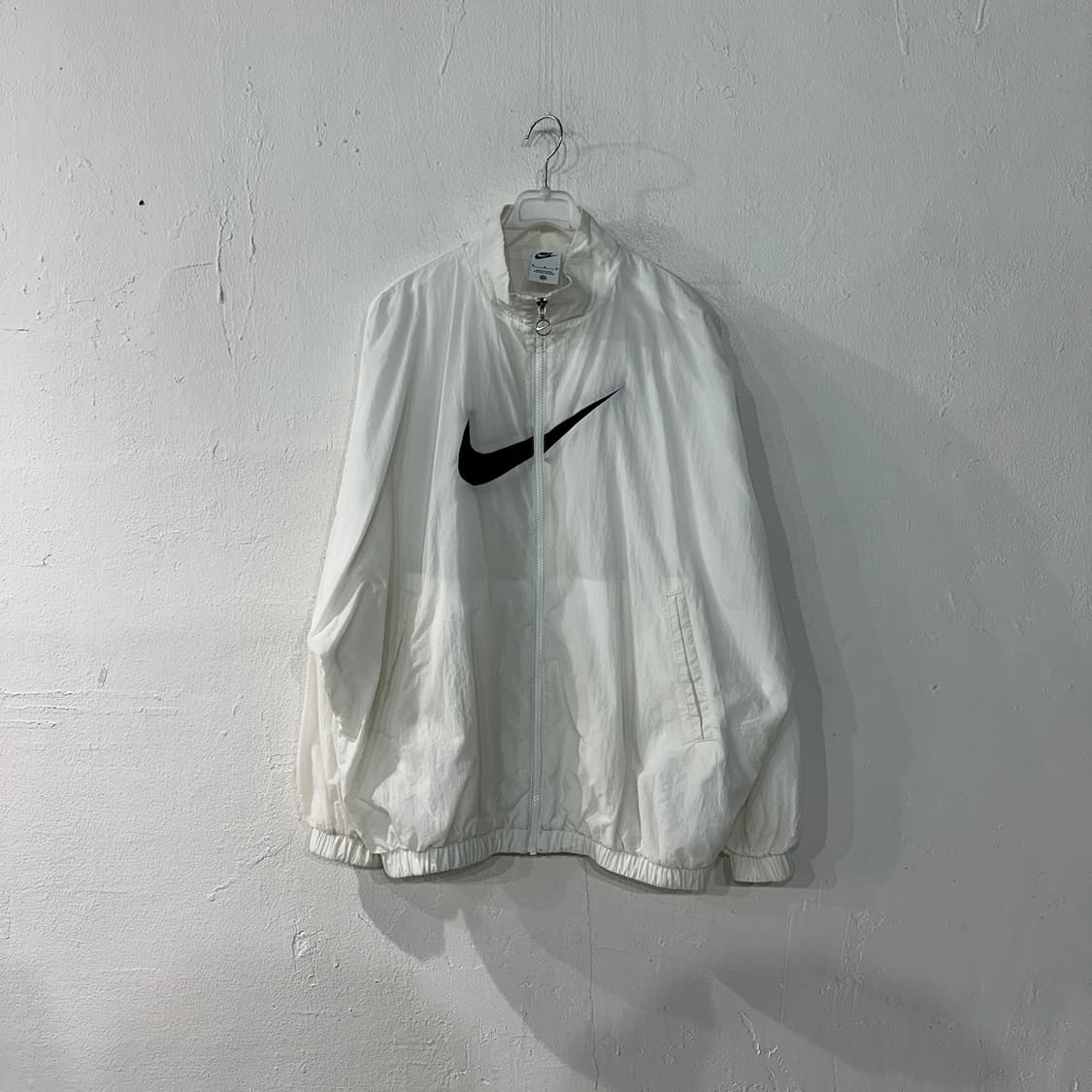 나이키 빅로고 오버핏 여성 바람막이 M 상품이미지1