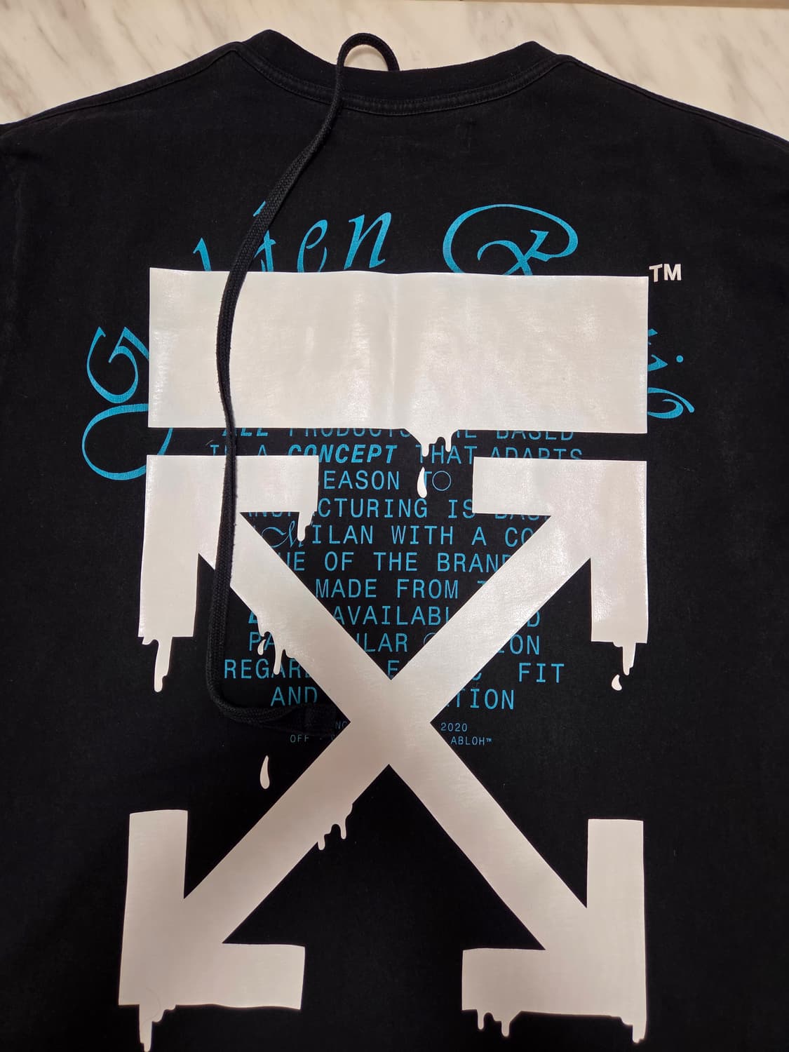 오프화이트 골든 레이쇼 드리핑 애로우 반팔티 상품이미지4