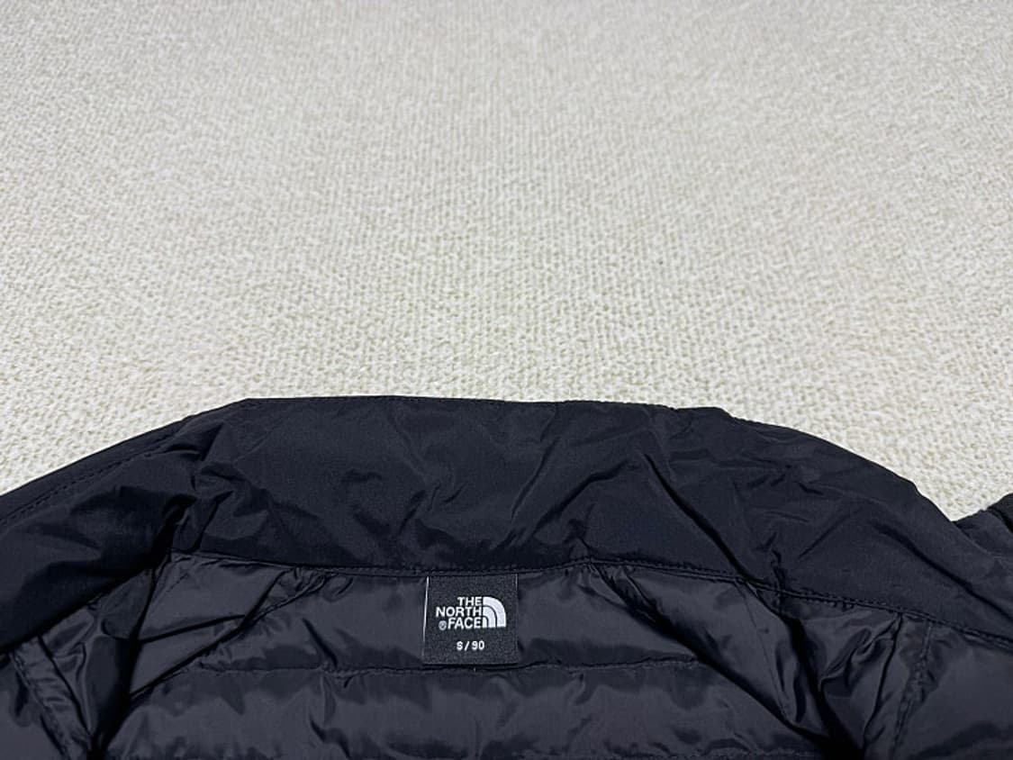 노스페이스 아우터 경량패딩 자켓 남성용 95사이즈 새제품 상품이미지4