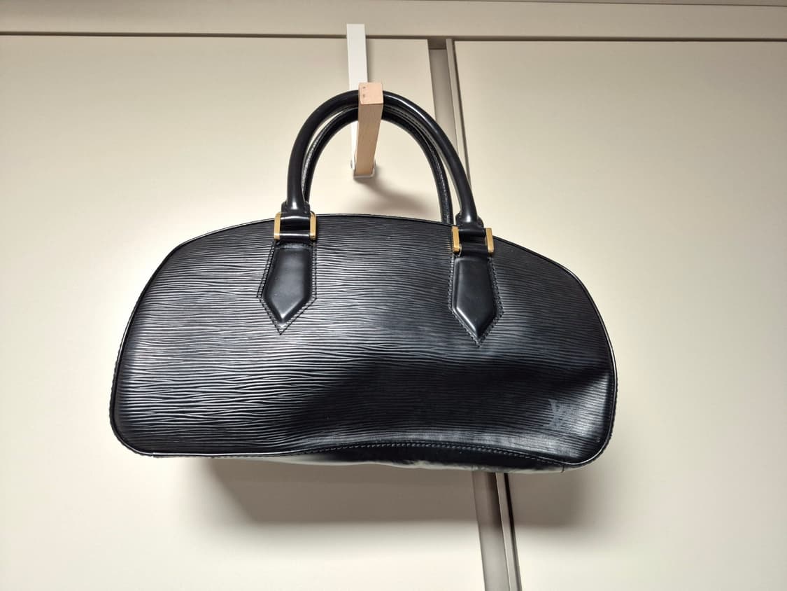 루이비통 정품 블랙 에피 에삐 레더 자스민 토트백 싸게 팝니다  상품이미지8