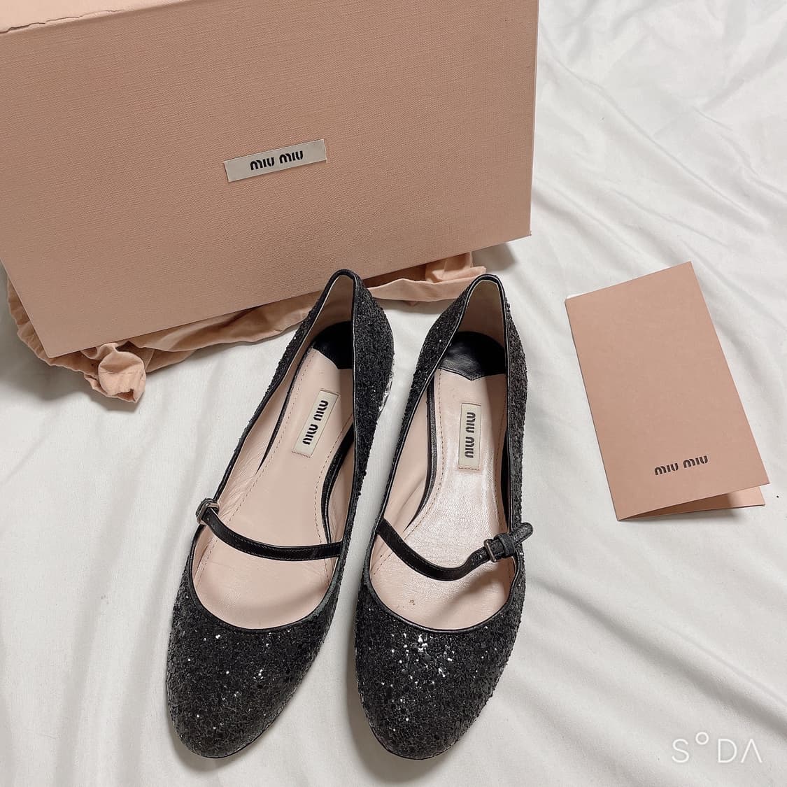 미우미우 블랙 글리터 메리제인 플랫 슈즈 구두 상품이미지1