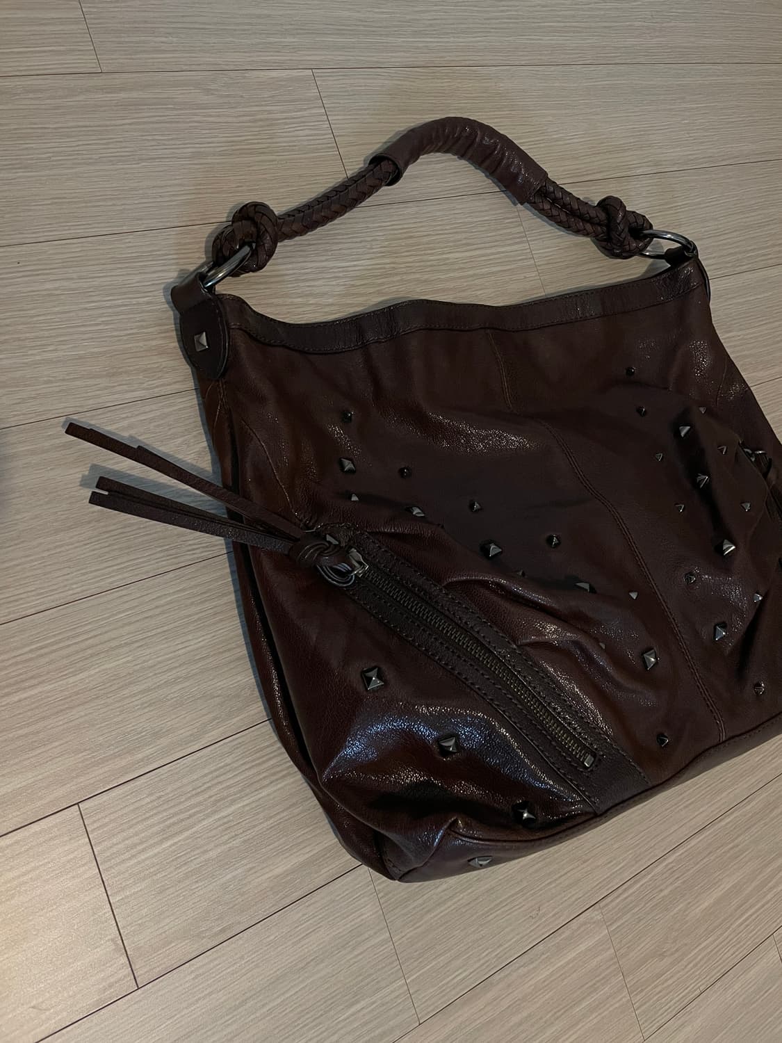 럭스 앤 버그 램스킨 숄더백 상품이미지3