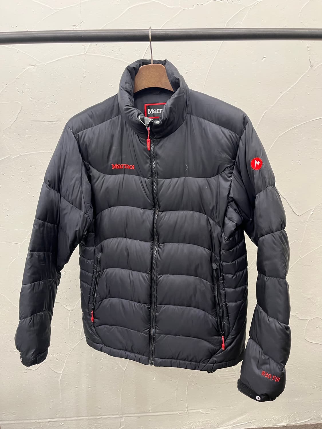 마모트 830필 경량 패딩 상품이미지1