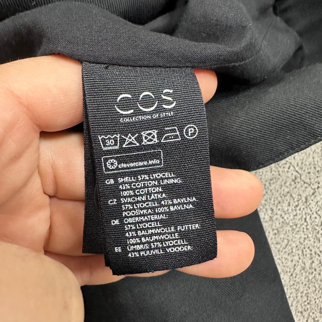 ✨ (바배) cos 코스 미니멀 블랙 크롭 자켓  상품이미지4