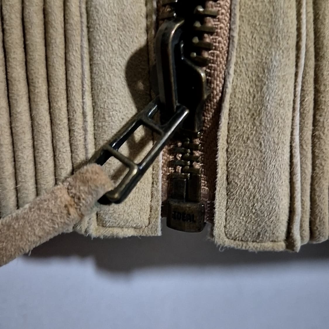 Vince 쉐어링 봄버 자켓 상품이미지4