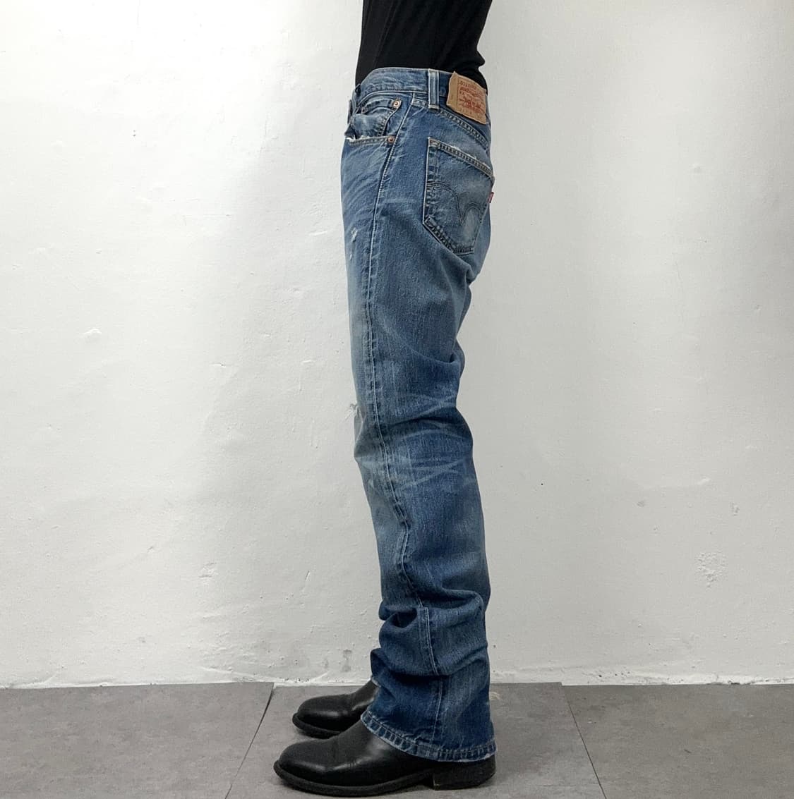 Levi’s 2000s 501 Button Fly Broken Denim 상품이미지3