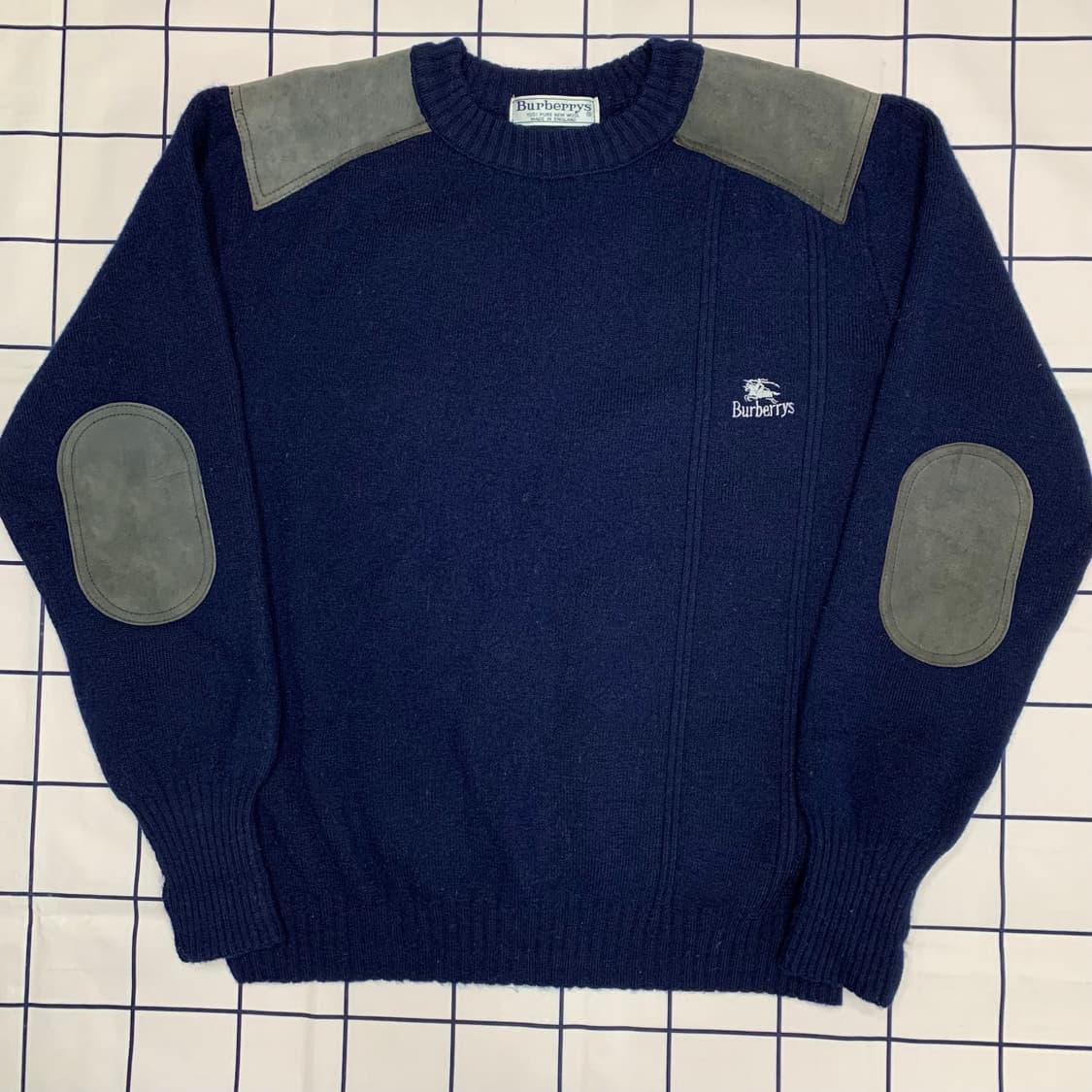 버버리 다크네이비 패치 니트(정품) 상품이미지1