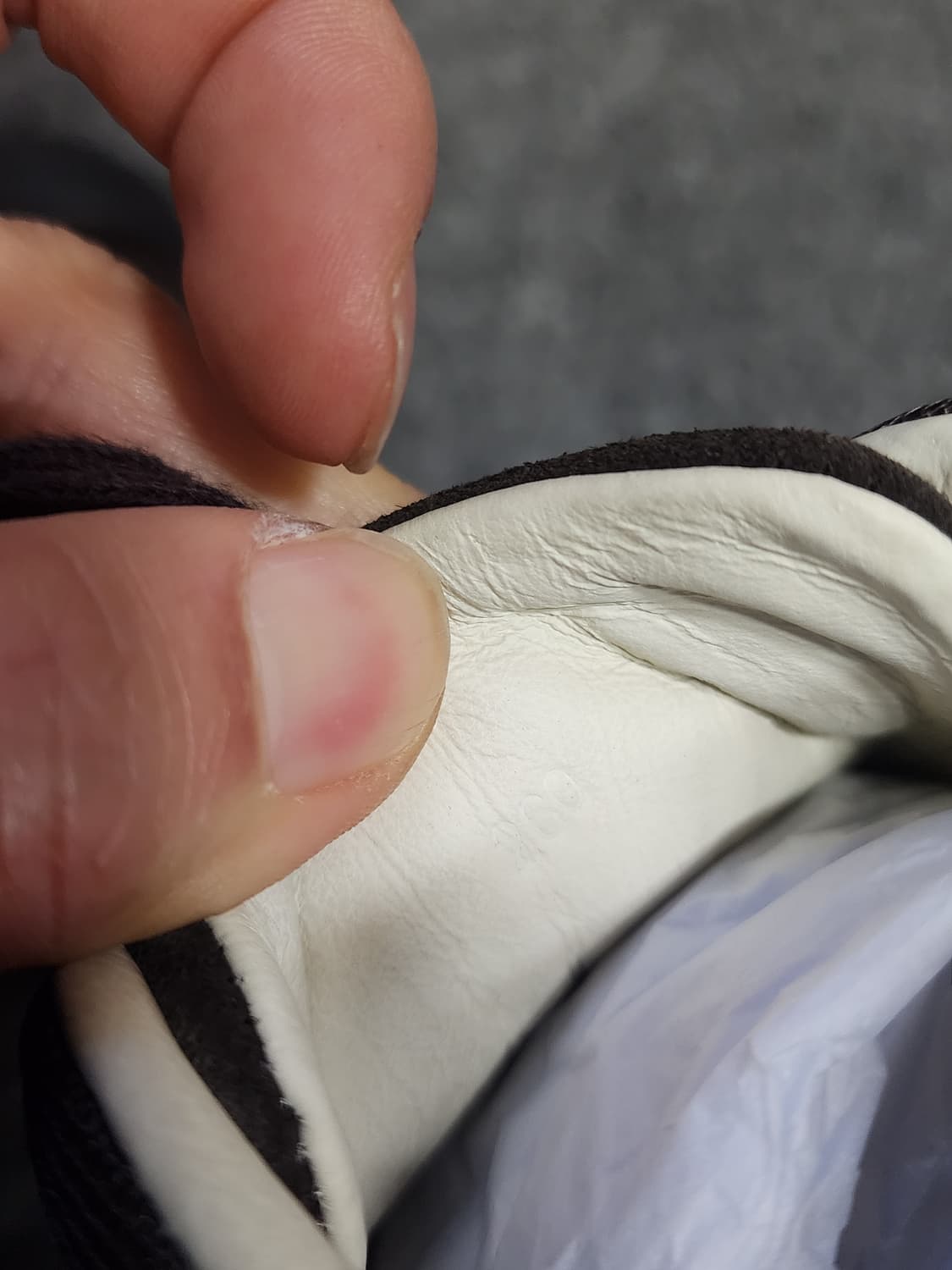 바토즈  브라운260 
상태최상
박스포함

 상품이미지3