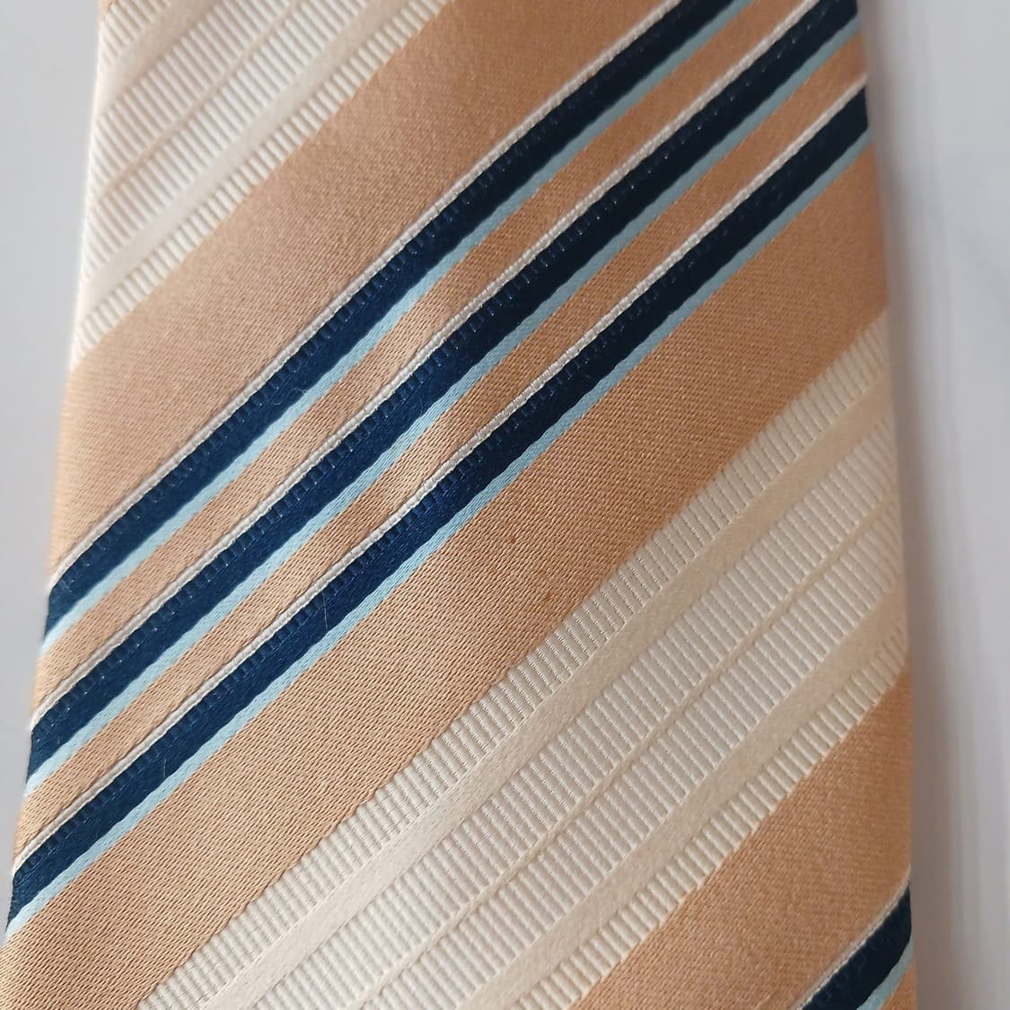 제냐 실크 베이지 스트라이프 넥타이 9.2cm A등급 A19111
 상품이미지5