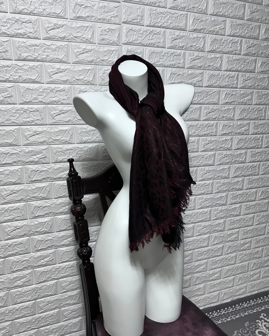 지미추 와인 레오파드 머블러 상품이미지1