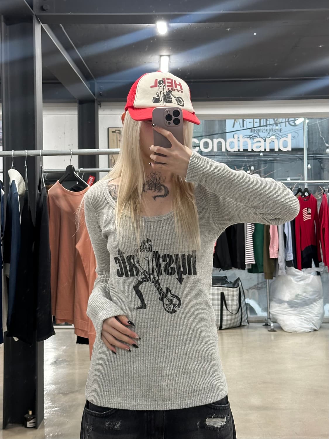 히스테릭글래머 히스기타걸 프린팅 U넥 긴팔 슬리브 그레이 상품이미지2
