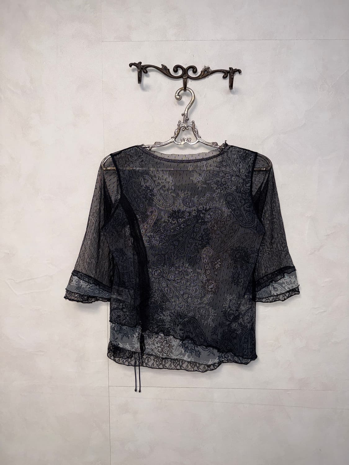 Charcoal ethnic paisley mesh shirring bl 상품이미지6