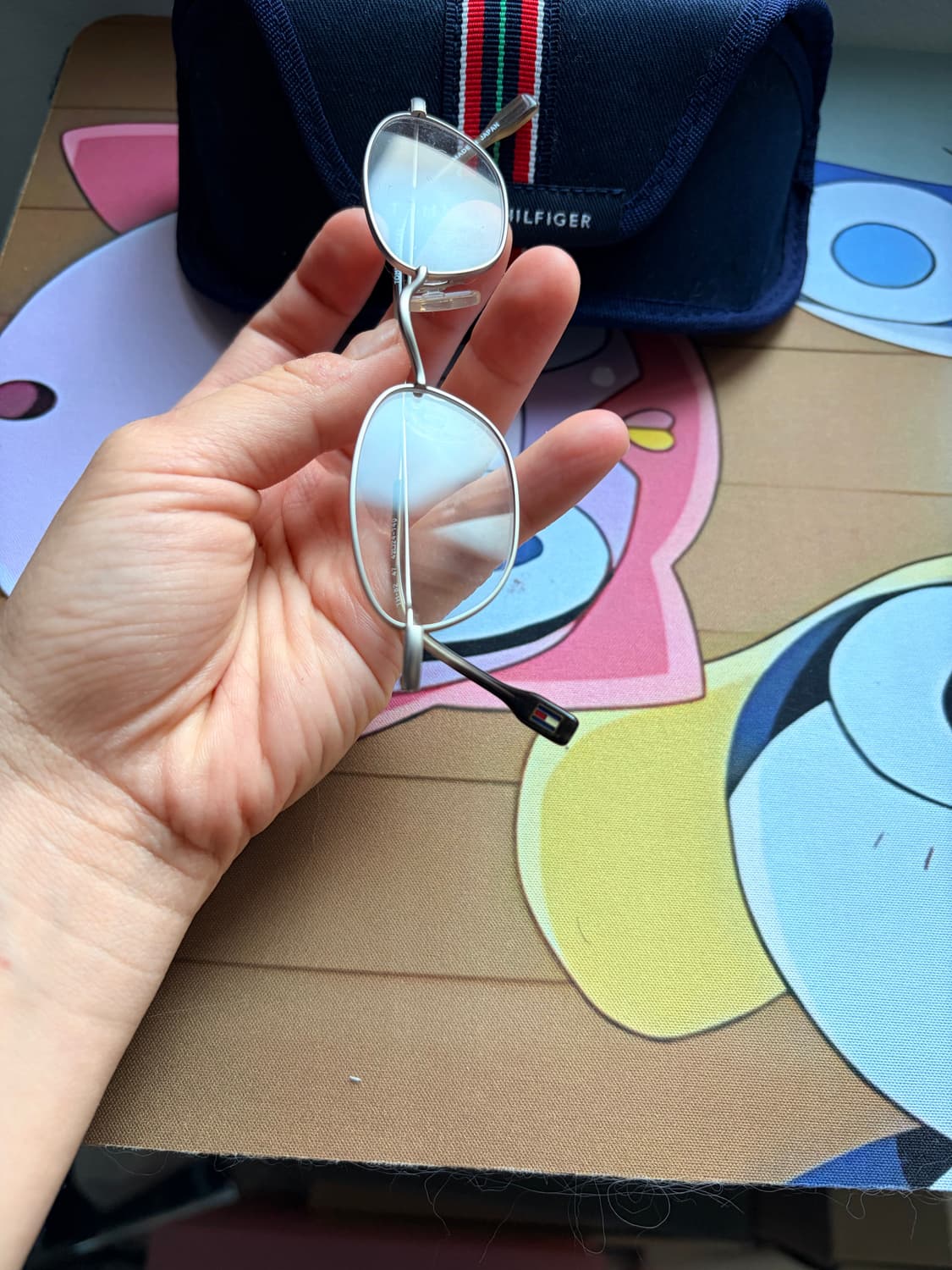 타미 힐피거 티타늄 실버 안경 상품이미지3