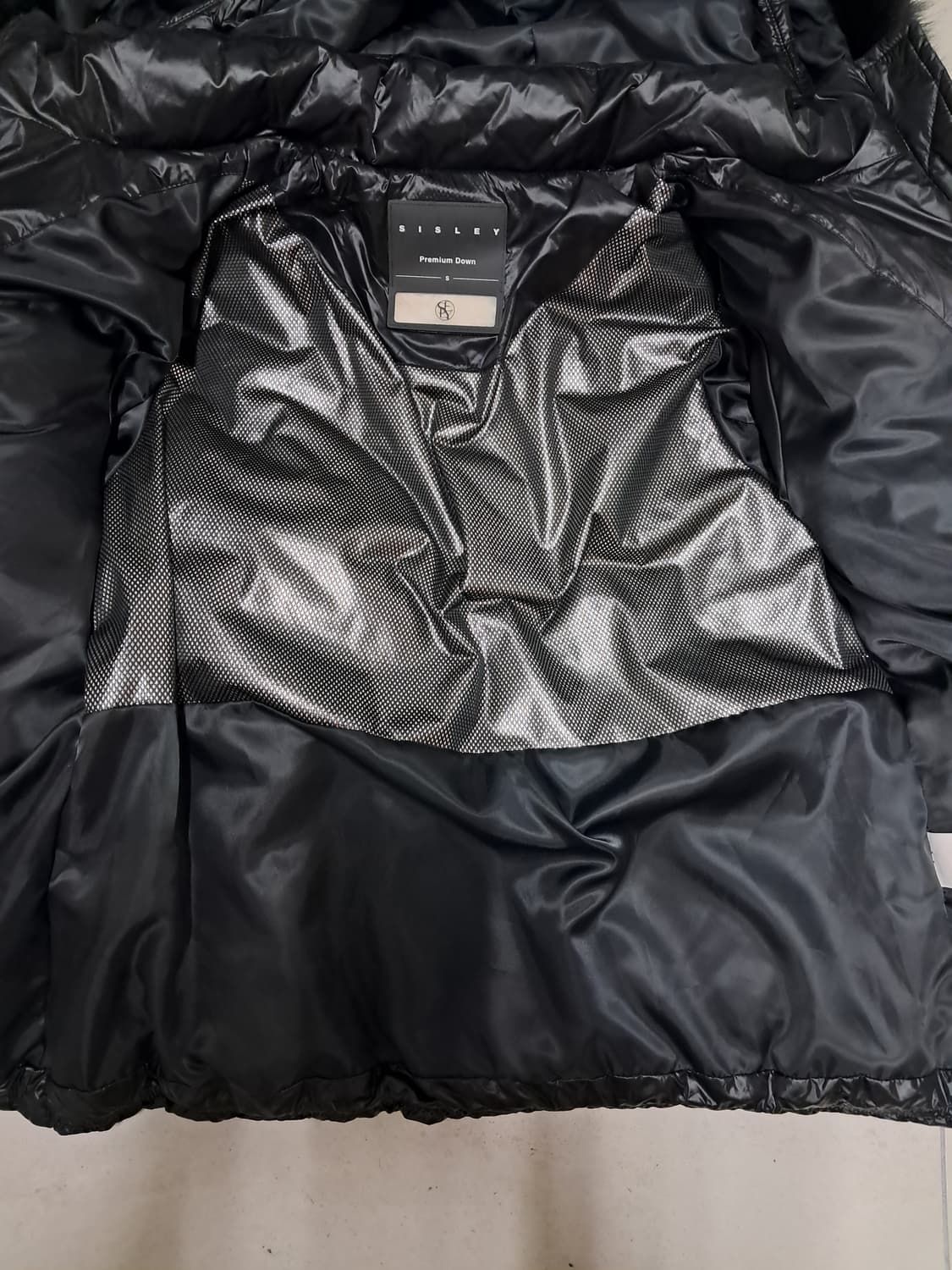 시슬리 폭스 퍼 프리미엄 다운 패딩 S(거의새것) 상품이미지3