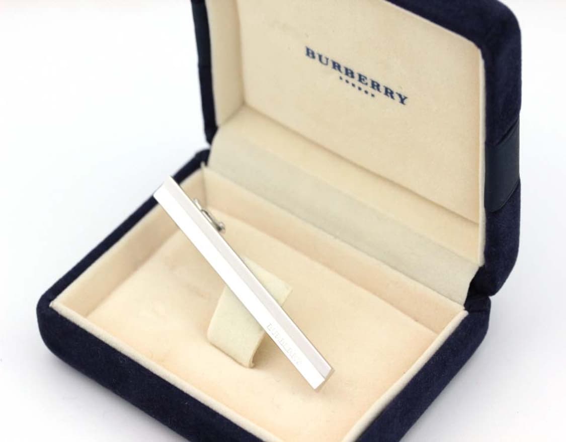 버버리 A등급 6cm 신형 유광 남자 명품 넥타이핀 상품이미지1