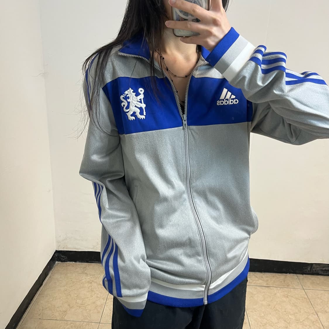 Adidas grey Chelsea jersey 상품이미지3