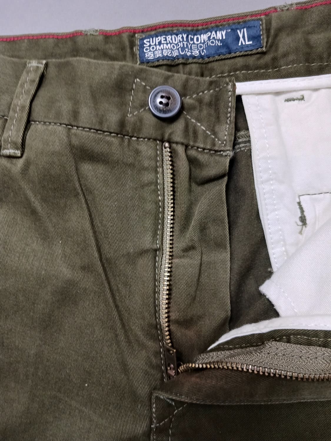 새제품 [32] 슈퍼드라이 슬림2핏 카키 치노 팬츠 상품이미지6