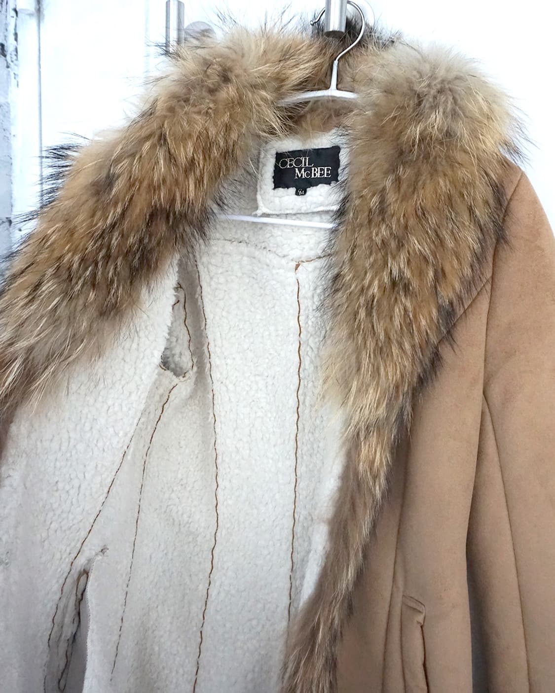 Cecil mc bee 라쿤 무스탕 퍼자켓 상품이미지4