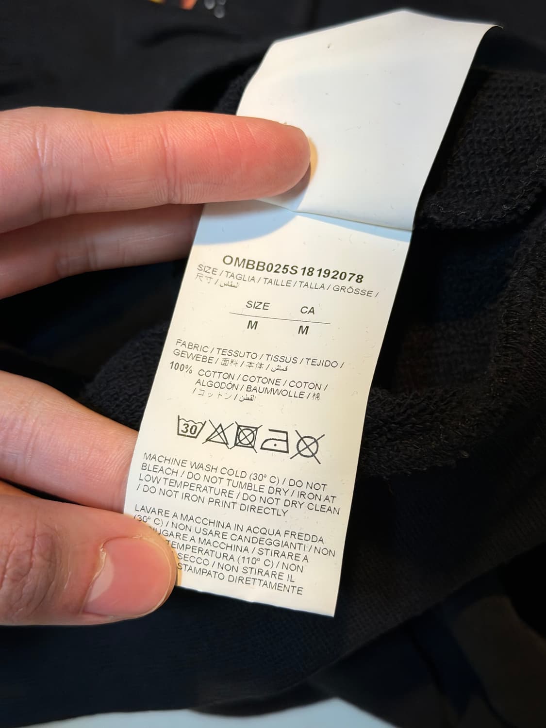 오프화이트 18ss 디아고날 플레임 절개 후드티 블랙 상품이미지5