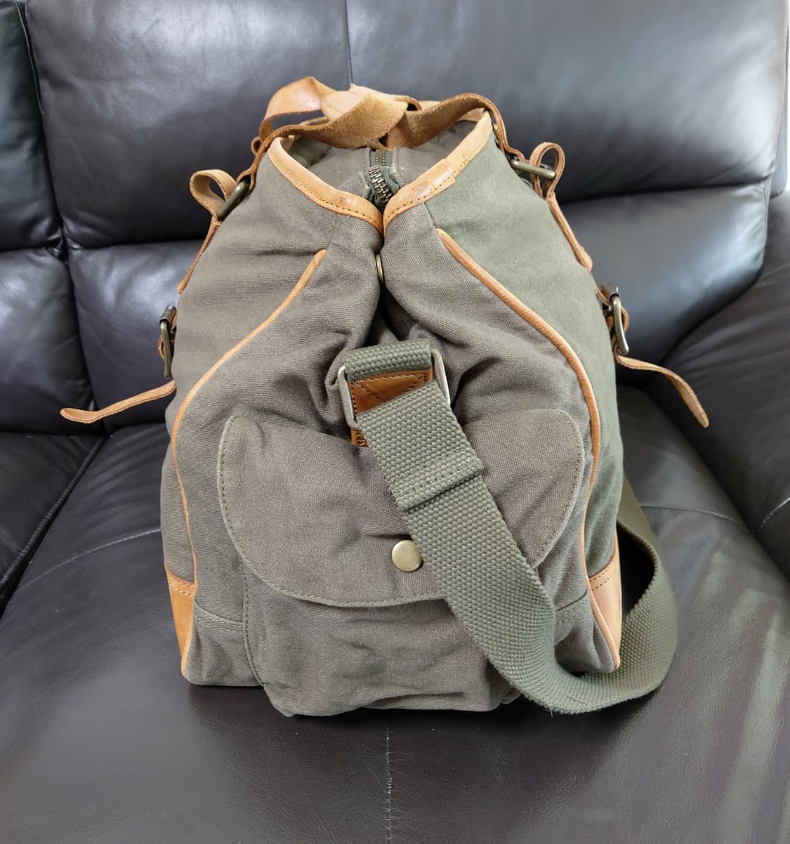ZARA MAN 카키색 가죽 콤비 보스턴백 상품이미지2